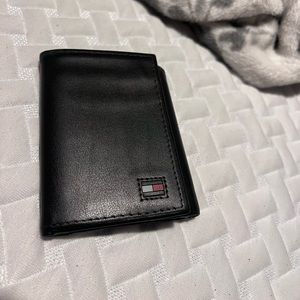 Tommy Hilfiger wallet